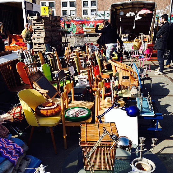 On a sunny day the stalls open outside the warehouse too.